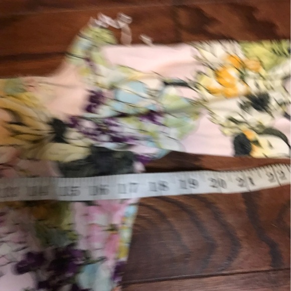 Guess woman’s large fl cold shoulder floral printed blouse - Picture 5 of 7